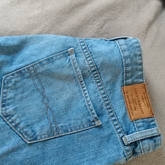 Lucky brand boyfriend Jean shorts size 6/28 - Picture 10 of 10